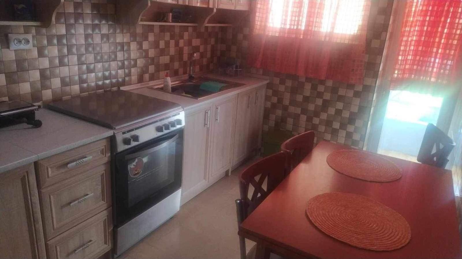Comfortable Beachfront Apartment Лоутраки Экстерьер фото