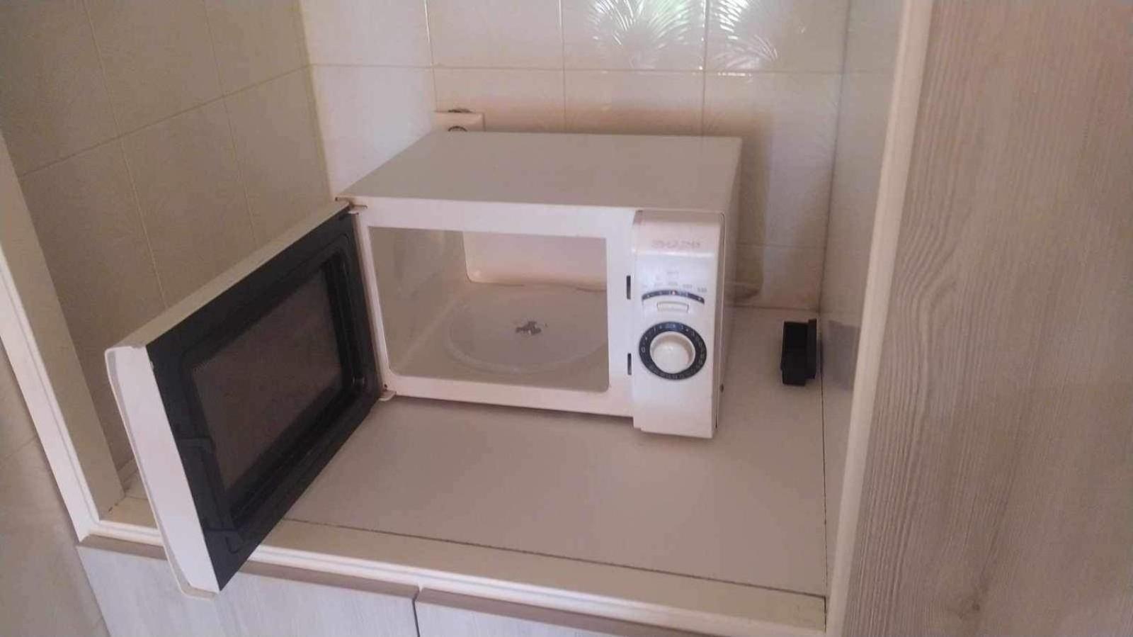 Comfortable Beachfront Apartment Лоутраки Экстерьер фото