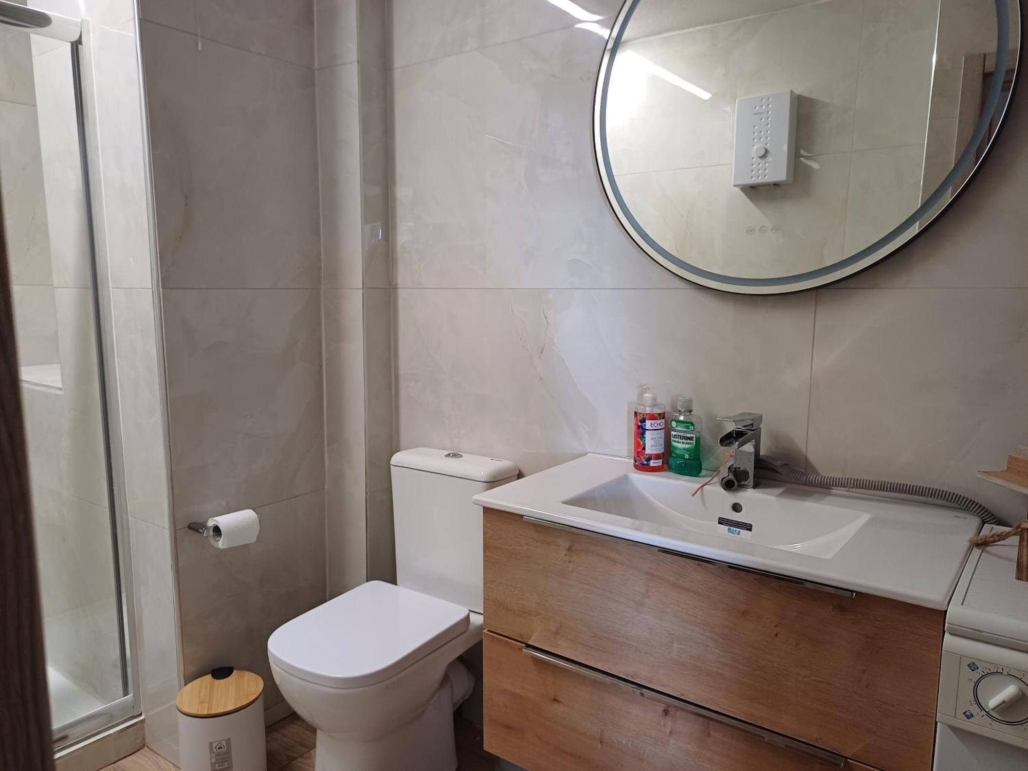 Comfortable Beachfront Apartment Лоутраки Экстерьер фото
